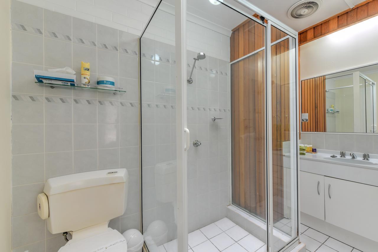 Motel Grande Тамуорт Экстерьер фото